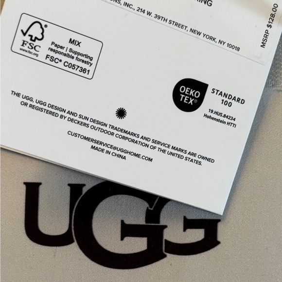 🆕UGG king size sheet set❤️ - Picture 4 of 7